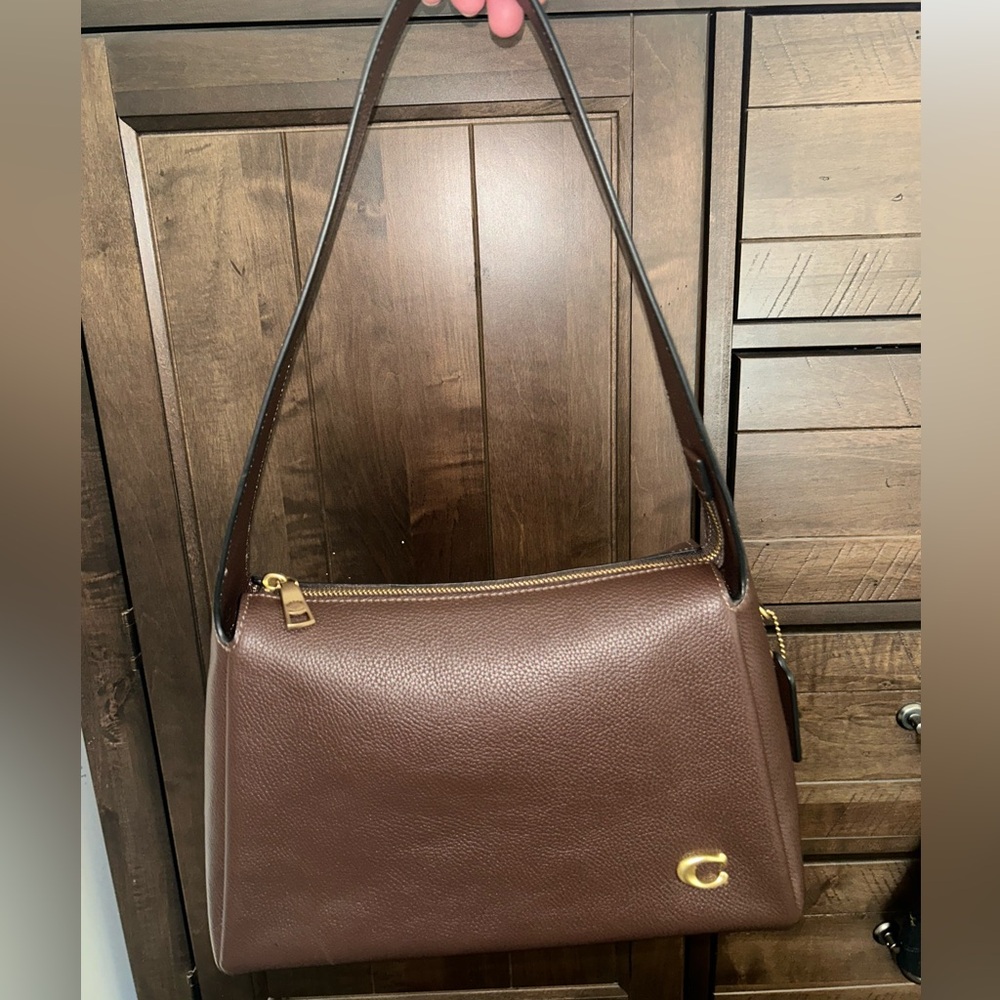 Coach Lola shoulder bag in Maple EUC